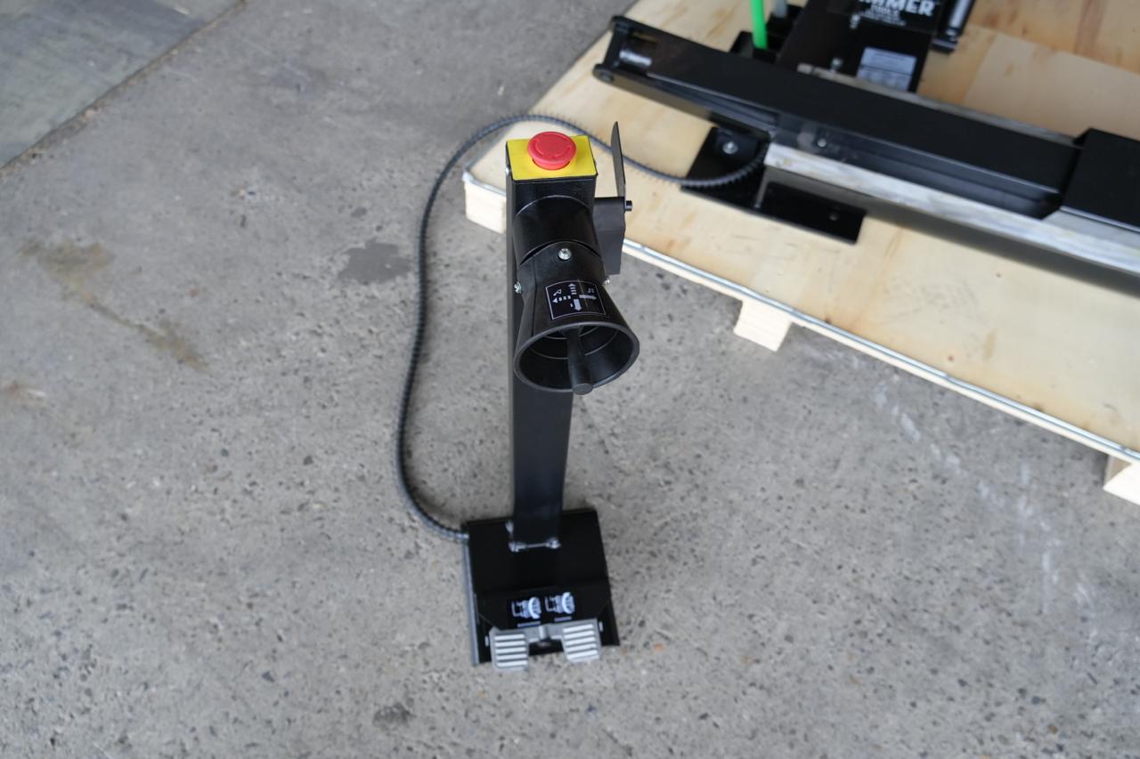 Elektrohydraulischer LKW/Landmaschinen-Reifenmontiermaschine (56") HAMMER TOOLS Raptor 56 – Bild 3
